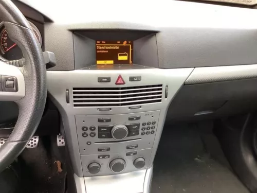 Dashboardkastje-7937710 (17927543)