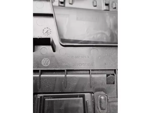 Dashboardkastje-8252642 (21865912)