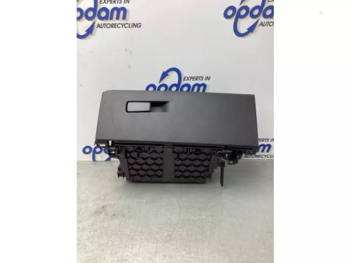 Dashboardkastje-8079616