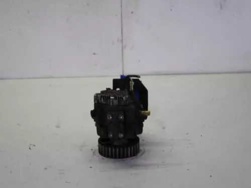 Dieselpomp-7884230