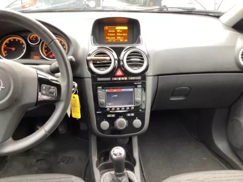 Display Interieur-7991897 (18129105)