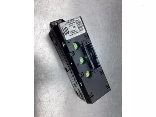 Display Interieur-7842990 (17893052)