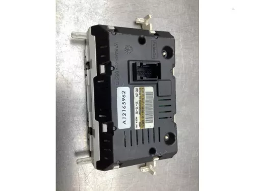 Display Interieur-7922421 (19059350)