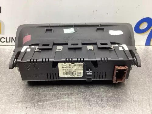 Display Interieur-7924166 (18517686)