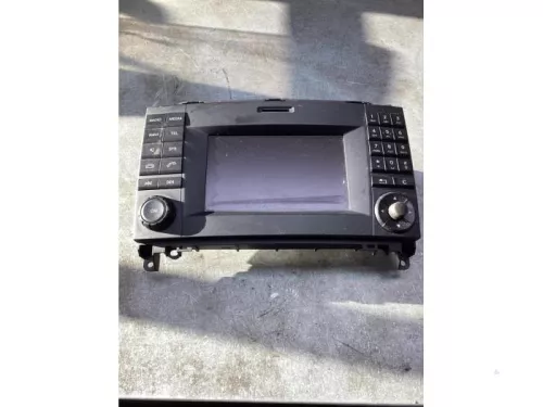 Display Multi Media regelunit-8114858 (19936042)