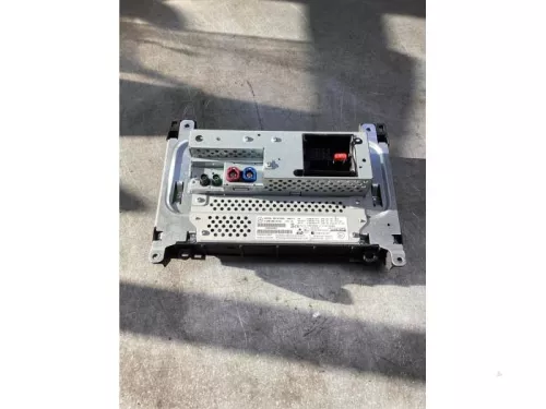 Display Multi Media regelunit-8114858 (19936042)