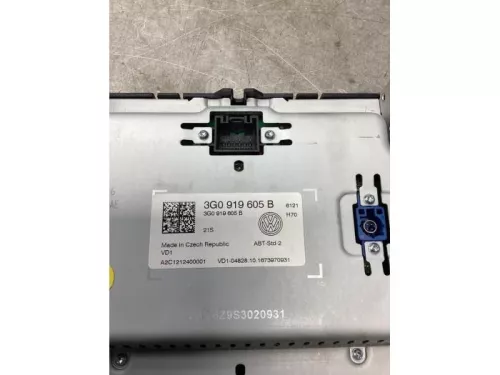 Display Multi Media regelunit-8189050 (21383070)
