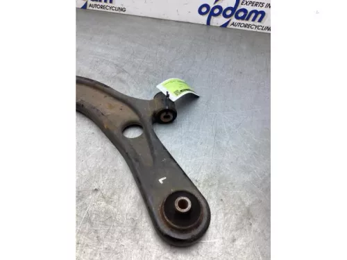Draagarm onder links-voor-8304616 (22617820)