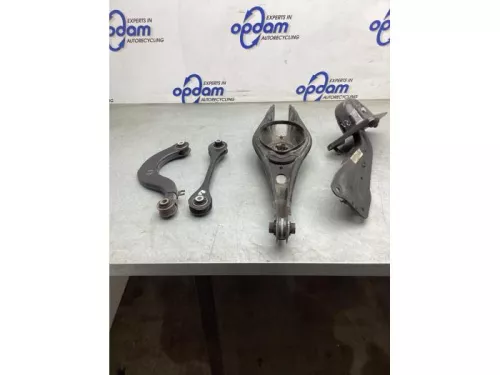 Draagarm onder rechts-achter-8029563 (20283770)