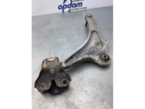 Draagarm onder rechts-voor-4639535 (17551327)