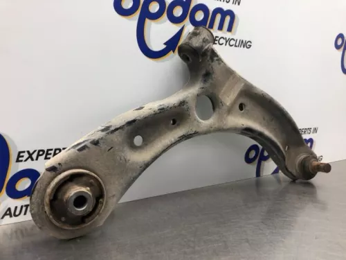 Draagarm onder rechts-voor- (21068650)