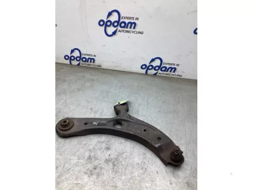 Draagarm onder rechts-voor-8203592