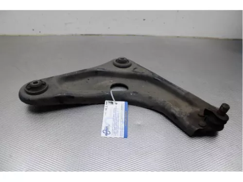 Draagarm onder rechts-voor-7878896 (13952618)