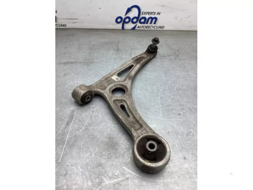 Draagarm onder rechts-voor-8044524