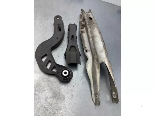 Draagarm rechts-achter-7852033