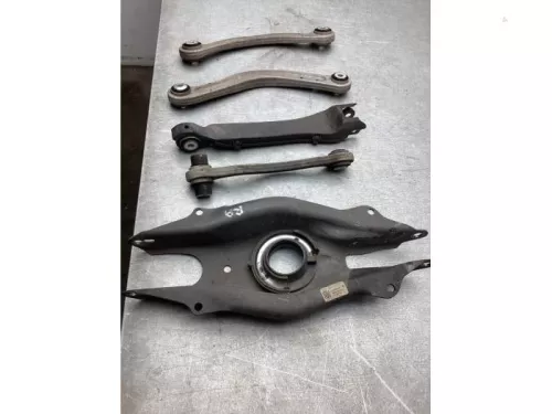 Draagarm rechts-achter-8296650 (22308975)
