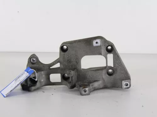 Dynamosteun onder-