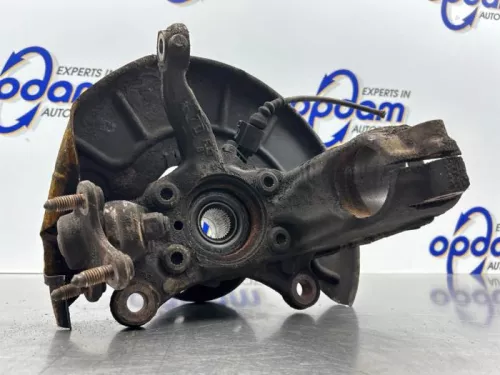 Fusee links-voor-8264459 (22073224)