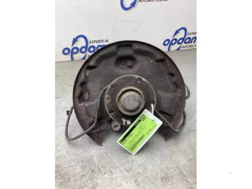 Fusee rechts-achter-7868124