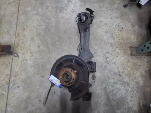 Fusee rechts-achter-7883174