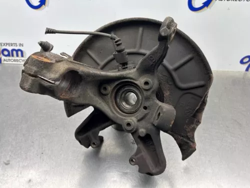 Fusee rechts-voor-8252843 (21641403)