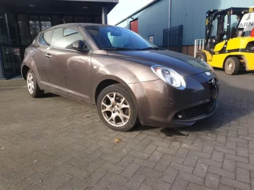 Fusee rechts-voor-7590849 (13148520)