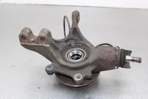 Fusee rechts-voor-7879033 (14068290)