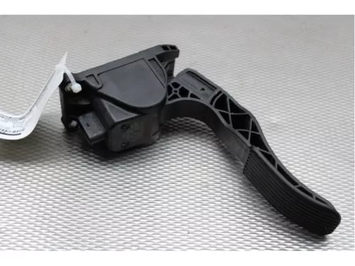 Gaspedaalpositie Sensor-7582026 (13151741)