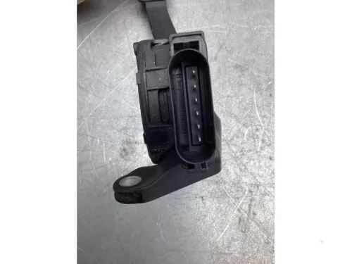 Gaspedaalpositie Sensor-7054727 (17215542)