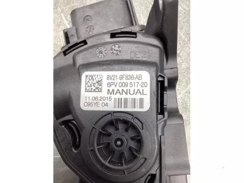 Gaspedaalpositie Sensor-7582174 (17504110)