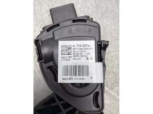Gaspedaalpositie Sensor-7874848 (17537601)