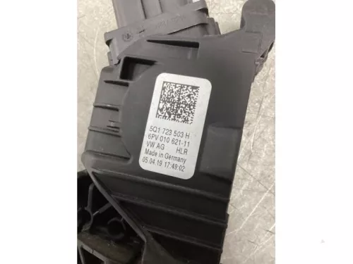 Gaspedaalpositie Sensor-8240960 (21810220)