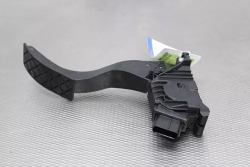 Gaspedaalpositie Sensor-3930076 (15151290)