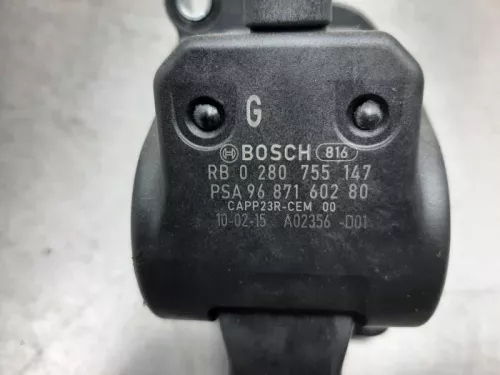 Gaspedaalpositie Sensor-7589740 (15939611)