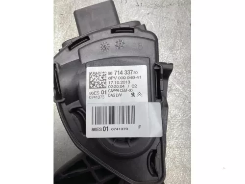 Gaspedaalpositie Sensor-7588876 (17258286)