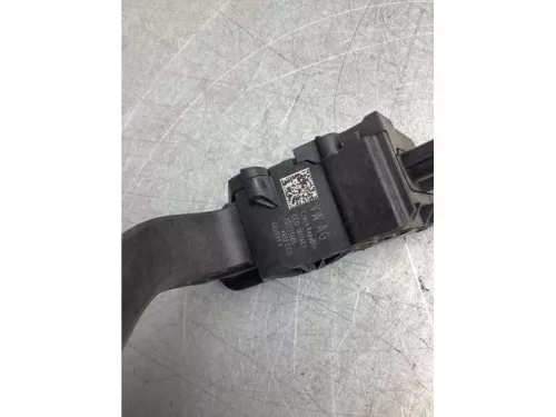 Gaspedaalpositie Sensor-8153606 (20744937)