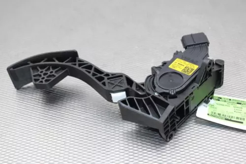 Gaspedaalpositie Sensor-7612208 (16068361)