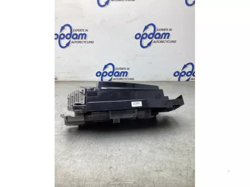Head-up display-8264733 (22290593)