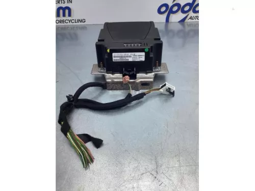 Head-up display-6921054