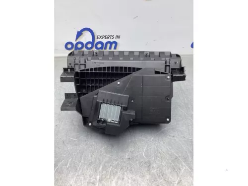 Head-up display-8175775 (20831875)
