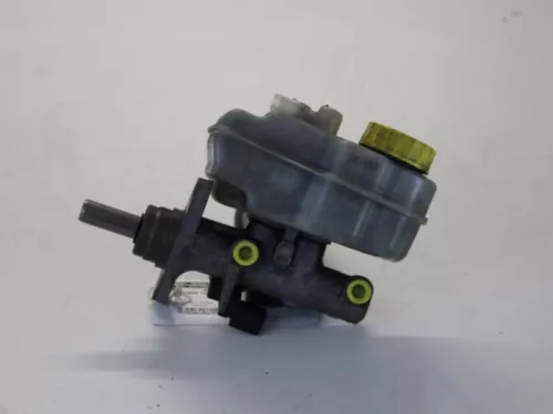 Hoofdremcilinder-7738605