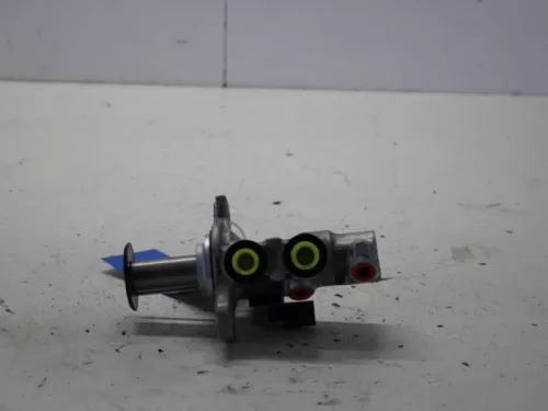 Hoofdremcilinder-7882733