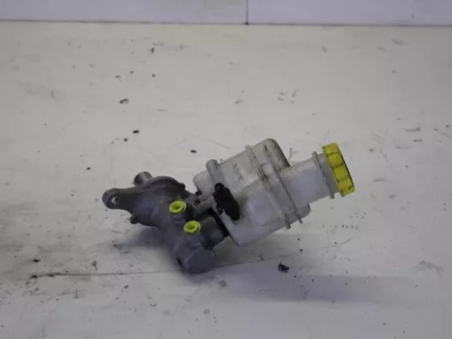 Hoofdremcilinder-7882864