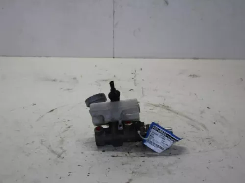 Hoofdremcilinder-7895887