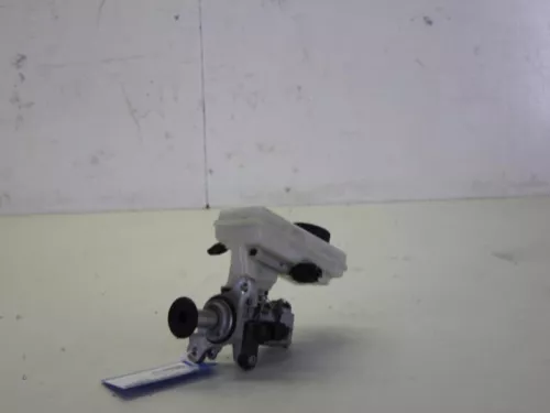 Hoofdremcilinder-7885409