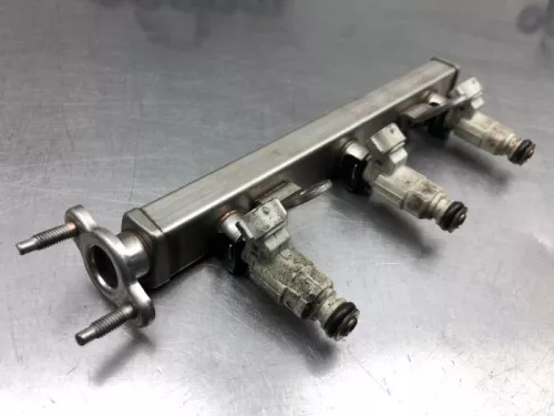 Injector (benzine injectie)-8200579 (21767400)