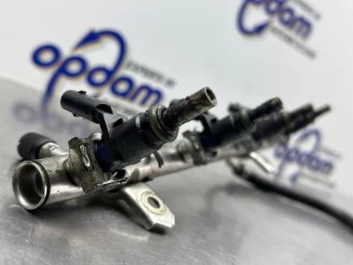 Injector (benzine injectie)-8221230 (21707725)