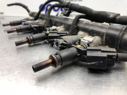 Injector (benzine injectie)-8146887 (21748924)