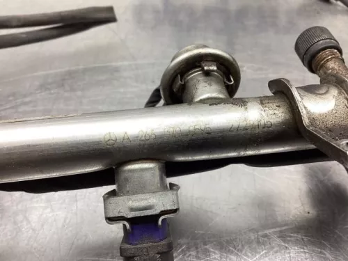 Injector (benzine injectie)-7994369 (19376204)