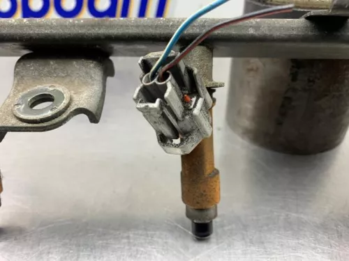 Injector (benzine injectie)-8255754 (21664705)